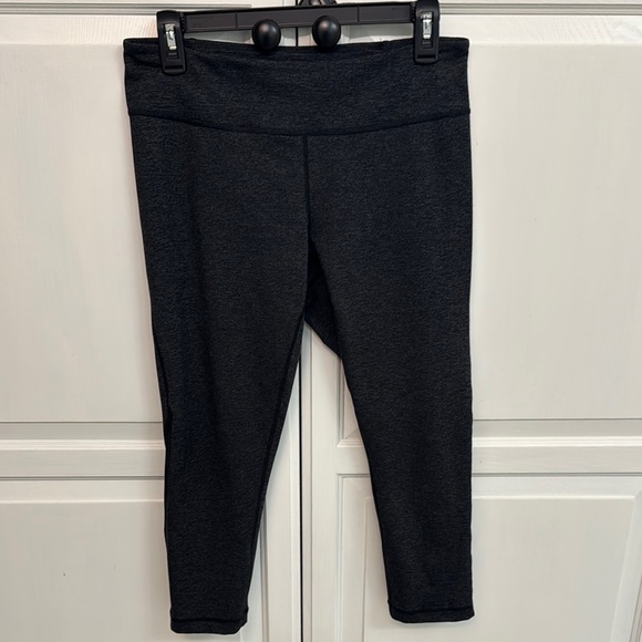 Zella Cropped Black Leggings with mesh. Size M. - Picture 1 of 7